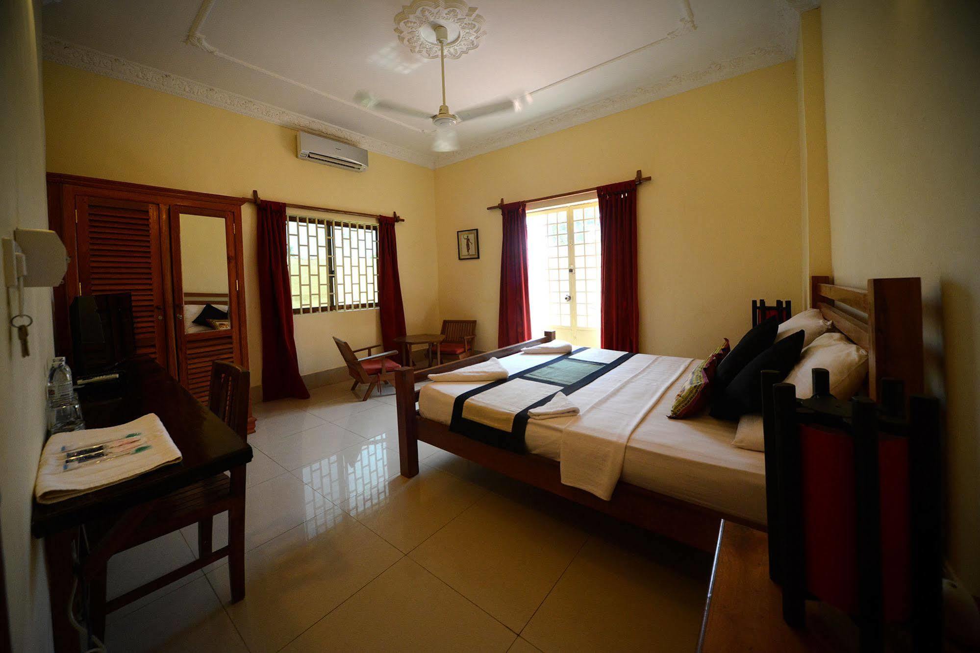 Mea Culpa Kampot Hotel Exterior foto